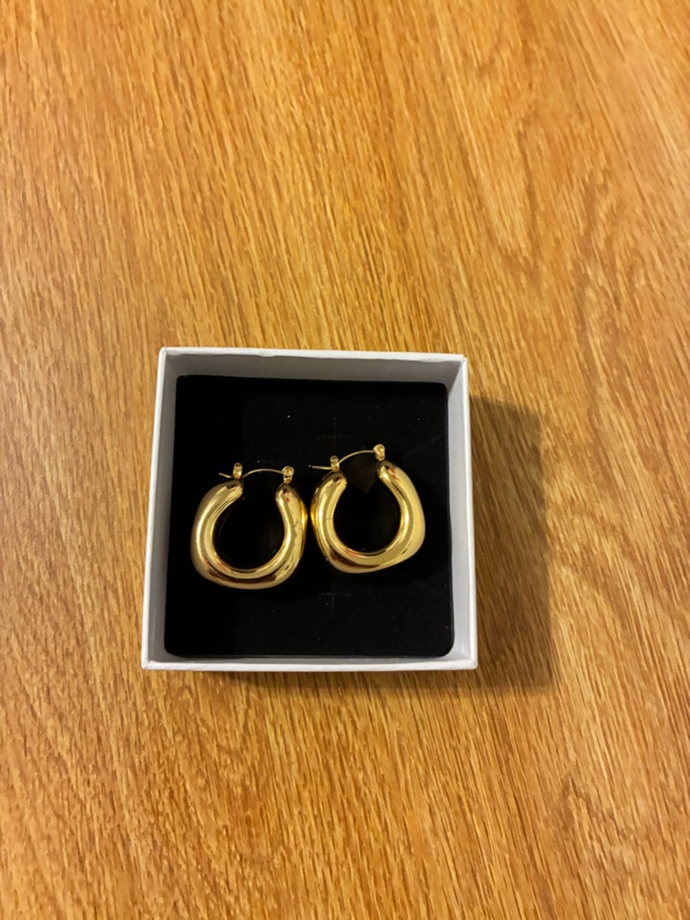 Gold Chunky Hoop Earrings - Classic Women's Jewelry